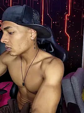 Snapshot of Jhonyblack_1 chatting on 20, 10, 2025 Jhonyblack 1 online show from 20, 10, 2025