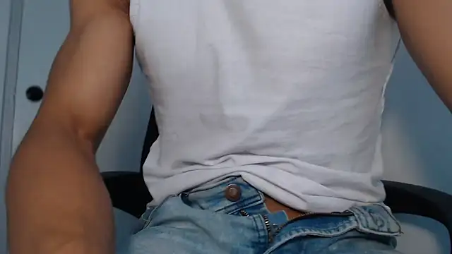 Snapshot of Jhonyblack_1 chatting on 3, 6, 2026 Jhonyblack 1 online show from 3, 6, 2026