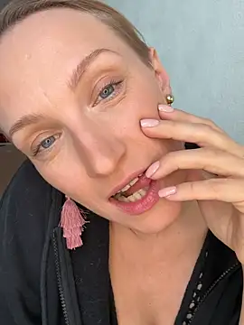 UmaTruewoman online show from 11, 2, 2026