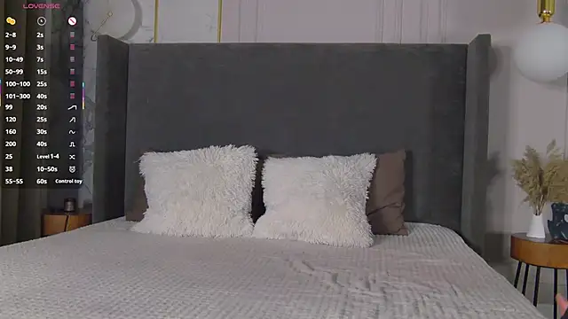 ReginaRobinson online show from 8, 2, 2026