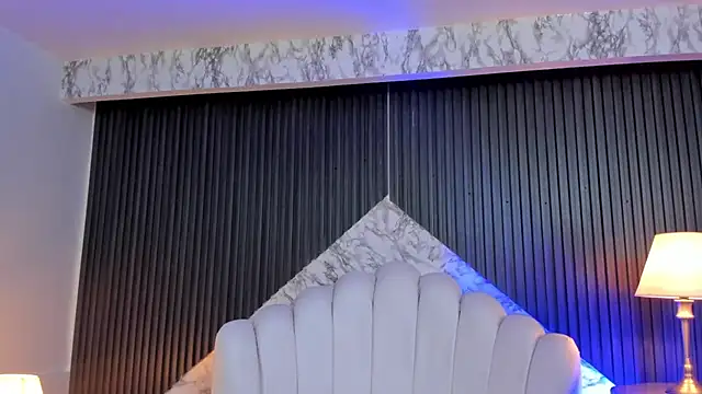 MeganDraco  online show from 31, 1, 2025