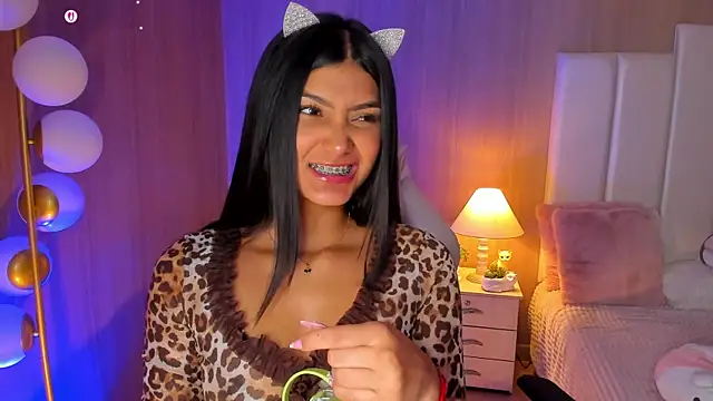 CaseyPiierce online show from 19, 11, 2025