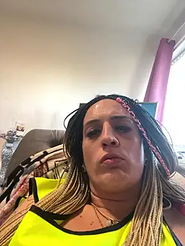 Haleytightlips1986 online show from 12, 4, 2026