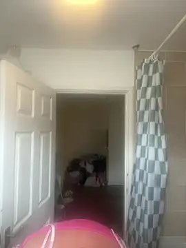 Haleytightlips1986 online show from 15, 4, 2026