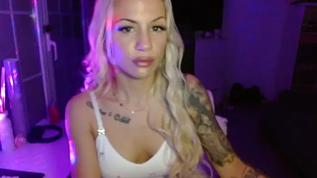 JuicyJanexo online show from 8, 3, 2026