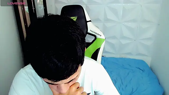 Snapshot of bby_santi chatting on 11, 12, 2024 bby santi online show from 11, 12, 2024