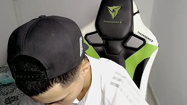 Snapshot of bby_santi chatting on 14, 3, 2025 bby santi online show from 14, 3, 2025