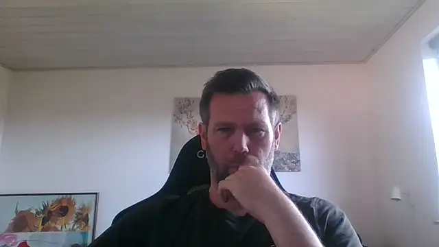 Snapshot of Gotta1 chatting on 2, 6, 2026 Gotta1 online show from 2, 6, 2026