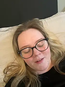 honeyyy24 online show from 16, 3, 2025