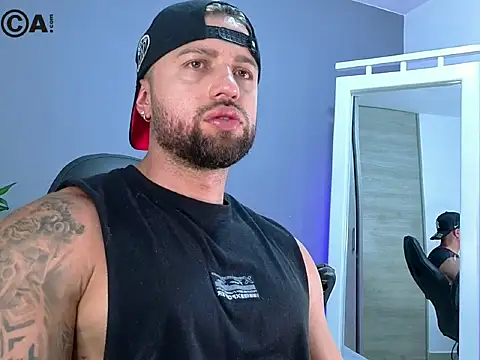 OwenMaximus814 online show from 17, 3, 2026