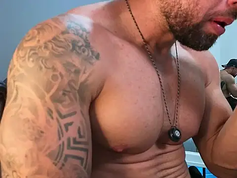 OwenMaximus814 online show from 13, 6, 2026