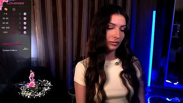 Snapshot of Laura_Bess chatting on 30, 5, 2026 Laura Bess online show from 30, 5, 2026