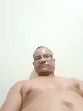 Snapshot of ShavianBox chatting on 2, 6, 2026 ShavianBox online show from 2, 6, 2026