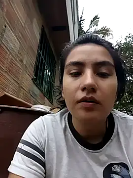 Hellen Alex online show from 4, 3, 2025