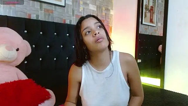 Snapshot of max_ashley_mds chatting on 28, 2, 2025 max ashley mds online show from 28, 2, 2025