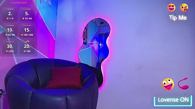 Snapshot of max_ashley_mds chatting on 4, 10, 2025 max ashley mds online show from 4, 10, 2025