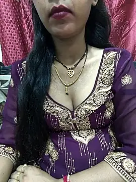 Snapshot of Sharmila-Singh chatting on 8, 9, 2025 Sharmila-Singh online show from 8, 9, 2025