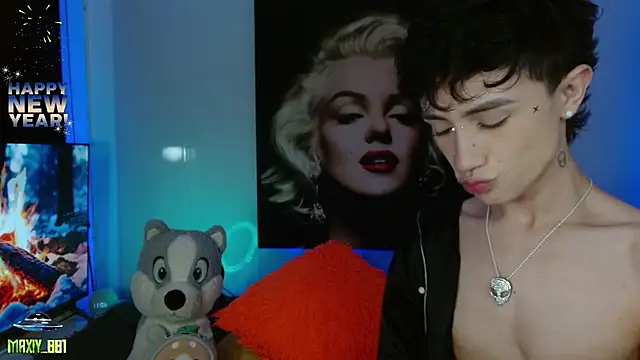 maxiy 001 online show from 5, 1, 2025