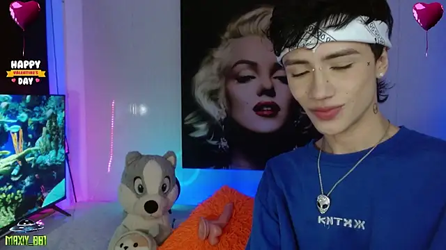 maxiy 001 online show from 5, 2, 2025