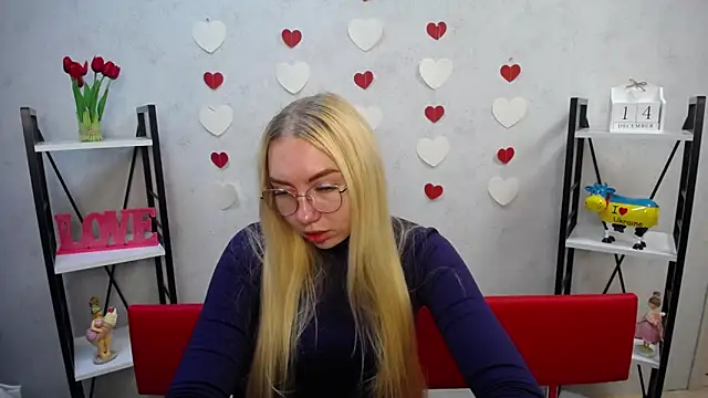 BeatriceFly online show from 14, 12, 2024