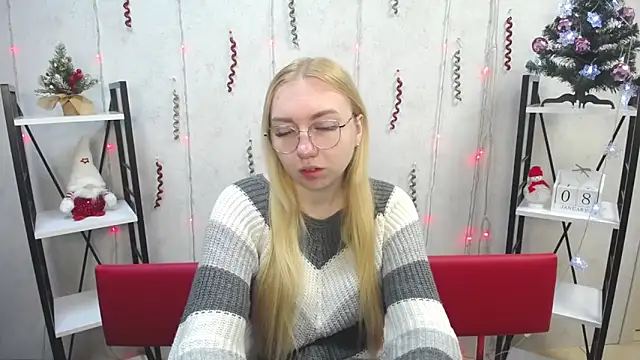 BeatriceFly online show from 8, 1, 2025