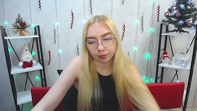 BeatriceFly online show from 12, 1, 2025