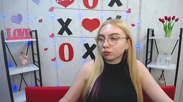 BeatriceFly online show from 22, 2, 2025