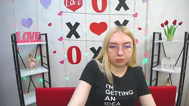 BeatriceFly online show from 15, 3, 2025