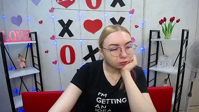 BeatriceFly online show from 22, 3, 2025