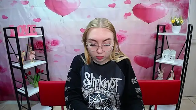 BeatriceFly online show from 7, 3, 2026