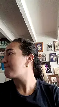 skayhot  online show from 15, 1, 2025