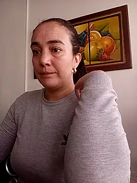 skayhot  online show from 28, 2, 2025