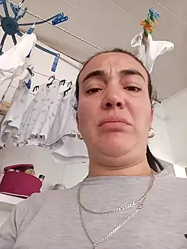 skayhot  online show from 28, 2, 2025