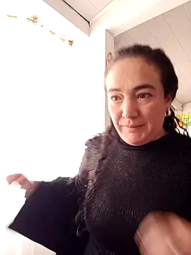 skayhot  online show from 8, 3, 2025