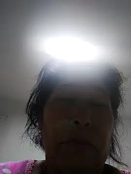 Snapshot of girl_amada chatting on 27, 5, 2026 girl amada online show from 27, 5, 2026
