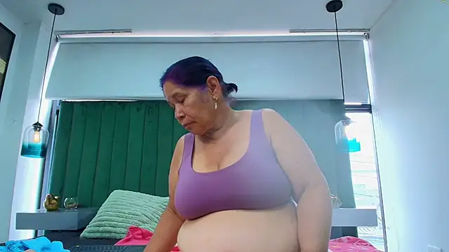Snapshot of girl_amada chatting on 30, 5, 2026 girl amada online show from 30, 5, 2026