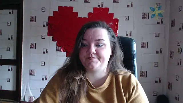 Snapshot of TasyaBigTTs chatting on 18, 3, 2025 TasyaBigTTs online show from 18, 3, 2025