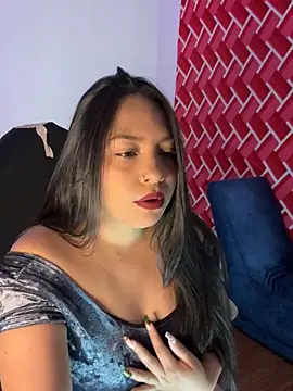 emiily15   online show from 14, 9, 2025