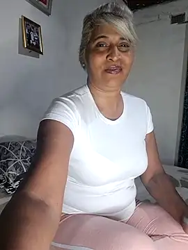 Goodgirlsue 77 online show from 18, 7, 2026