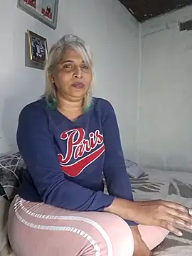 Goodgirlsue 77 online show from 25, 7, 2026