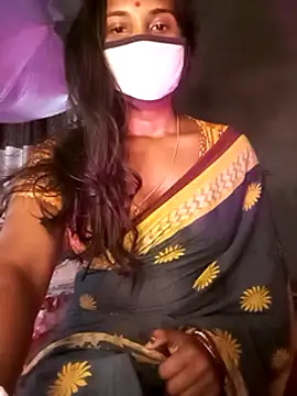 Snapshot of Greenchilli17 chatting on 3, 3, 2025 Greenchilli17 online show from 3, 3, 2025
