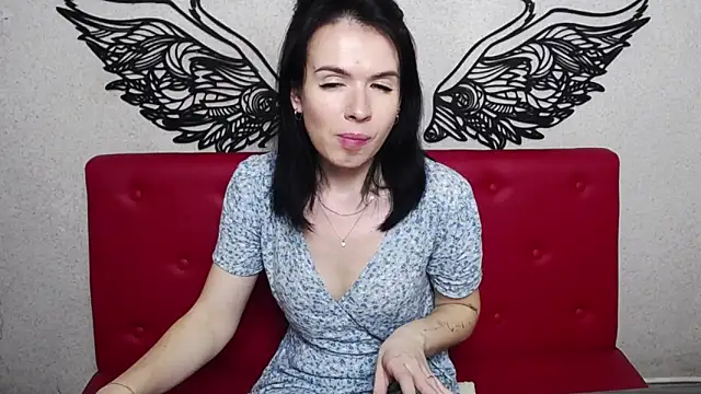 Snapshot of JasmineKouch chatting on 1, 2, 2025 JasmineKouch online show from 1, 2, 2025
