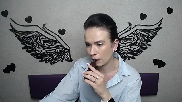 Snapshot of JasmineKouch chatting on 24, 9, 2025 JasmineKouch online show from 24, 9, 2025