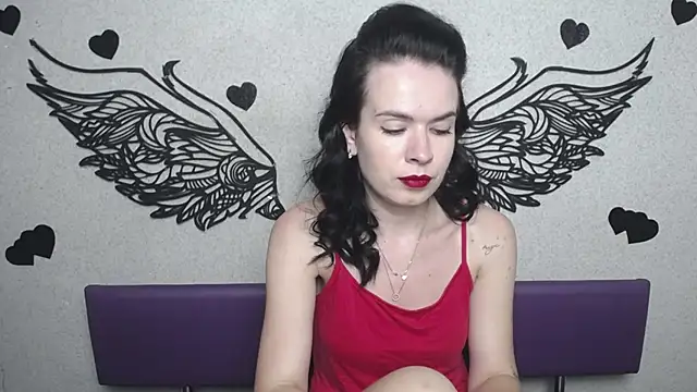 Snapshot of JasmineKouch chatting on 7, 10, 2025 JasmineKouch online show from 7, 10, 2025