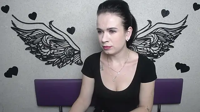 Snapshot of JasmineKouch chatting on 11, 10, 2025 JasmineKouch online show from 11, 10, 2025