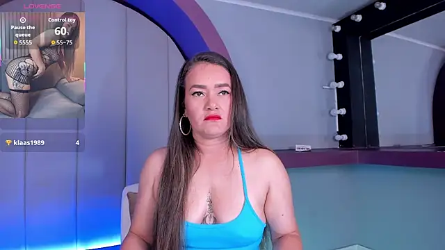 Snapshot of celestelewis chatting on 10, 10, 2025 celestelewis online show from 10, 10, 2025