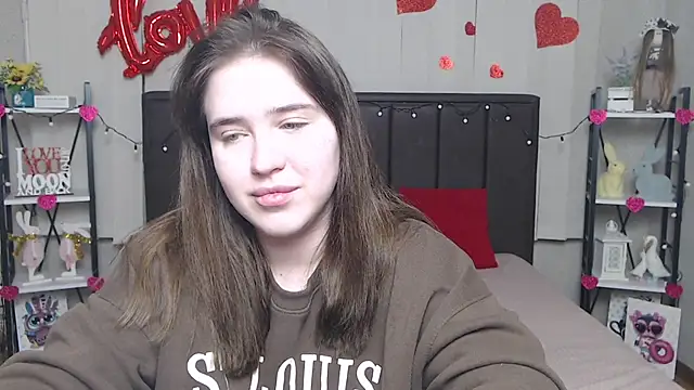 LauraHlot online show from 10, 3, 2025