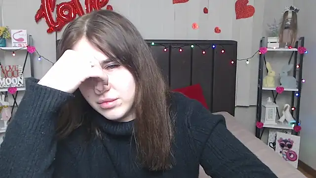 LauraHlot online show from 22, 3, 2025