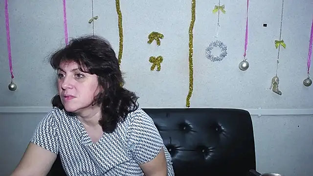 LuciaMii online show from 12, 1, 2025