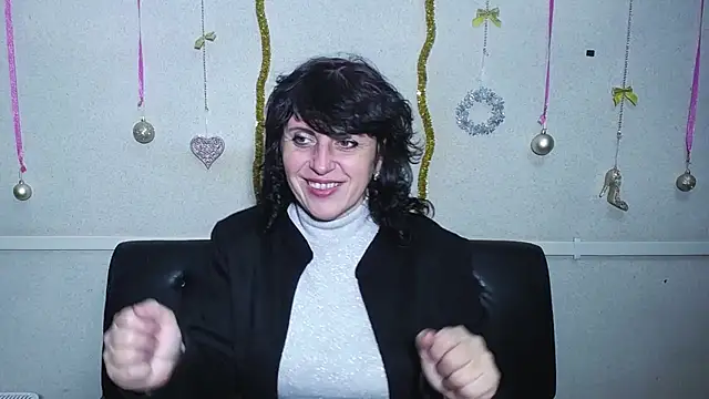 LuciaMii online show from 18, 1, 2025